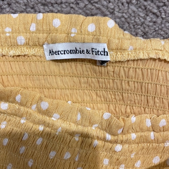 Abercrombie and Fitch Tie-strap Smocked yellow polka dot cami. Size small - Picture 6 of 7